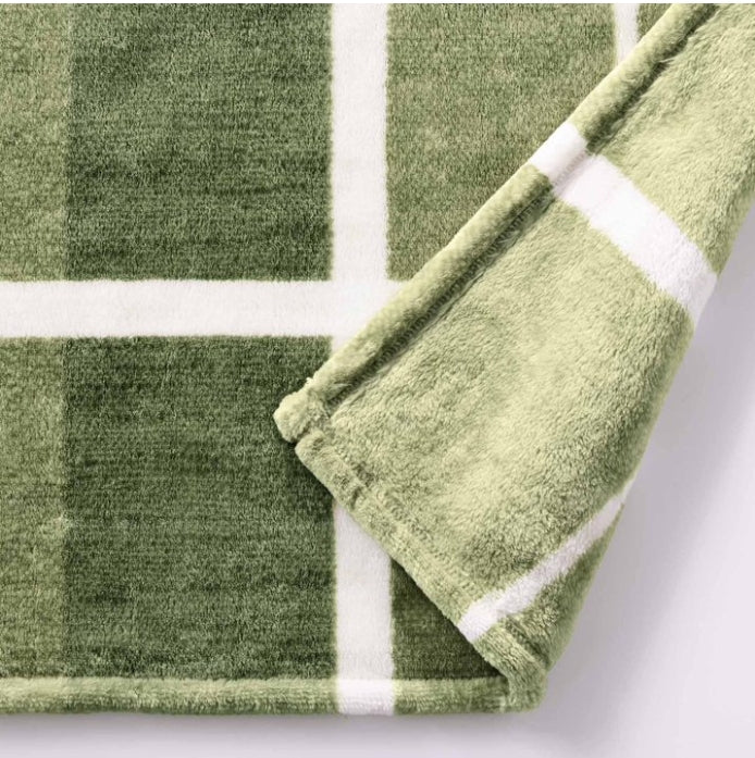 Sonia Linens Home Basic Decorative Ultra Plush Blanket Collection, Heavy Weight, Multiple Patterns and Colours